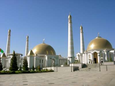kipchak_mosque_in_ashgabat_turkmenistan-3818